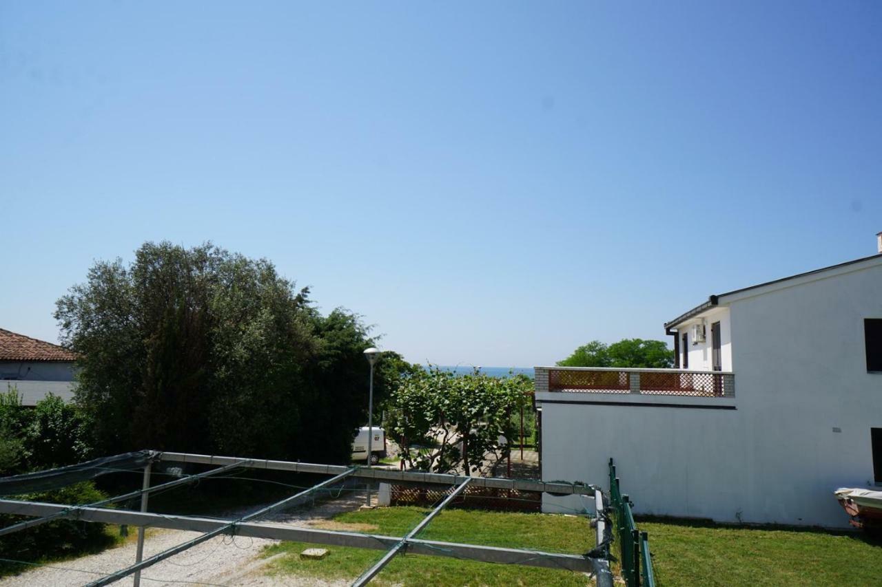 Studio Apartment Carli Savudrija Exterior photo